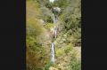 落差80m三段に流れる華麗な“五宝滝”。近くに円明の滝と宮本武蔵が修行した二天の滝がある。